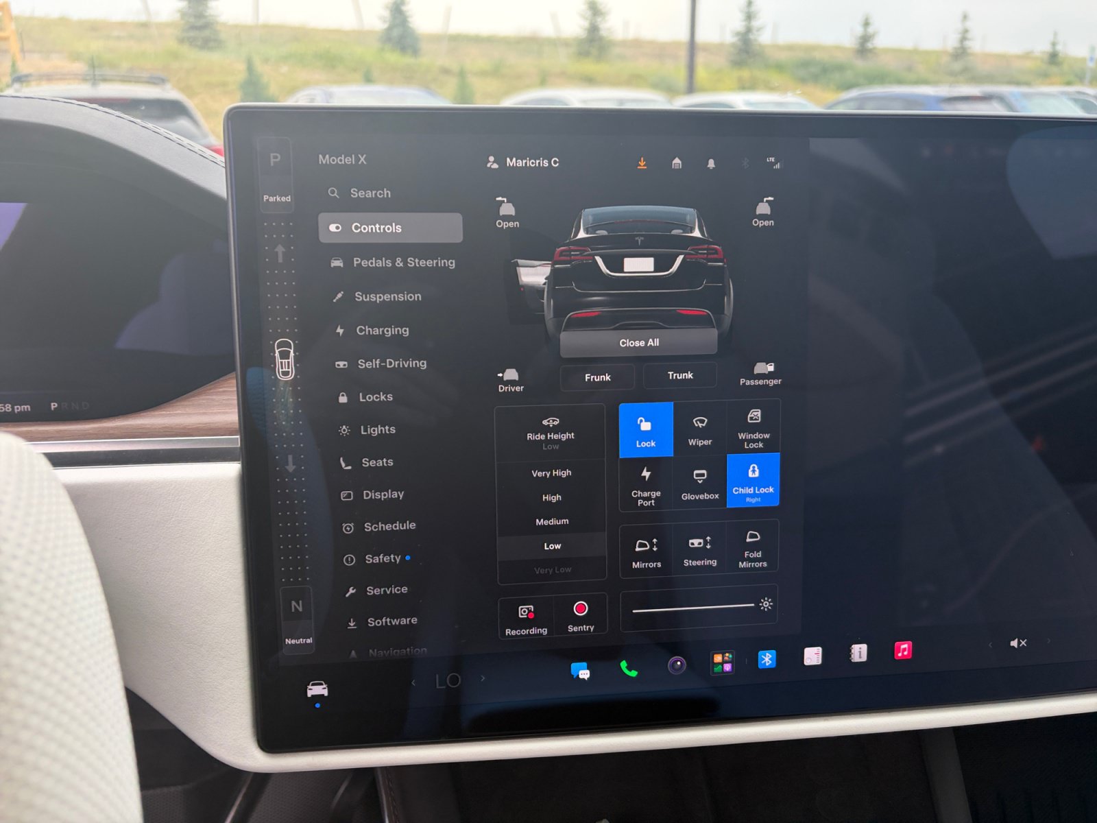 Used 2022 Tesla Model X AWD/4WD image 29