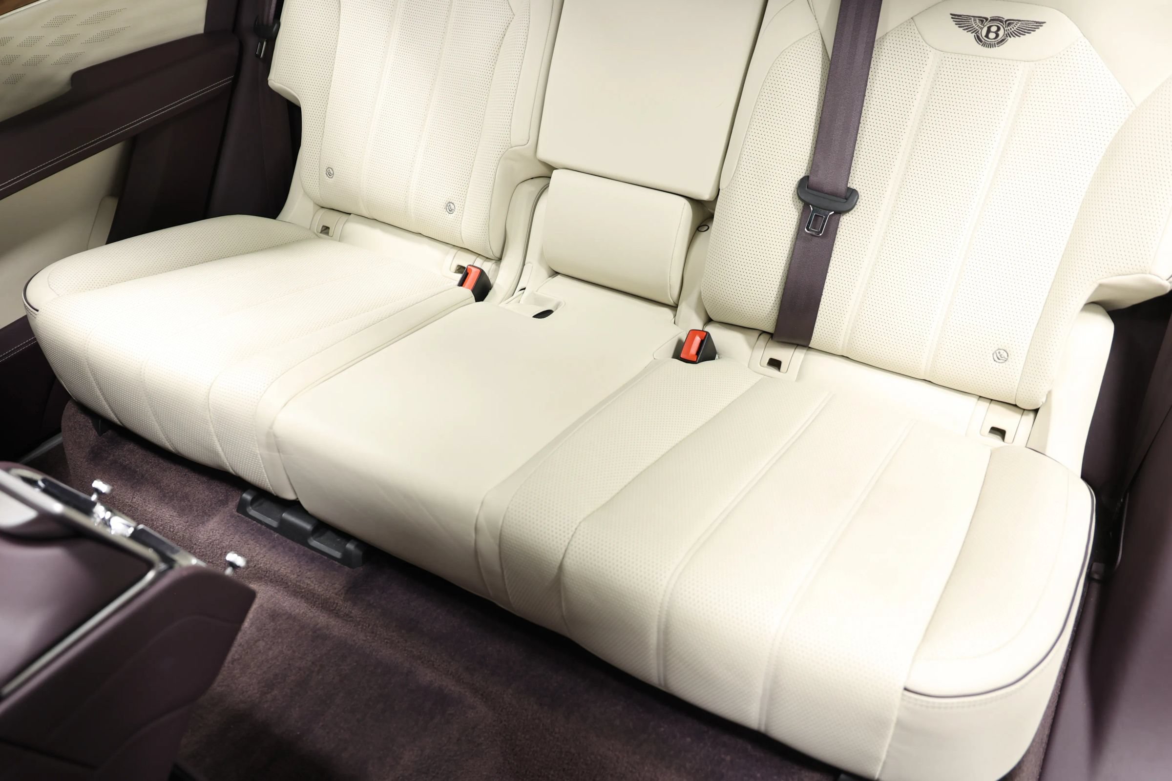 Used 2023 Bentley Bentayga Extended Wheelbase AWD/4WD image 71