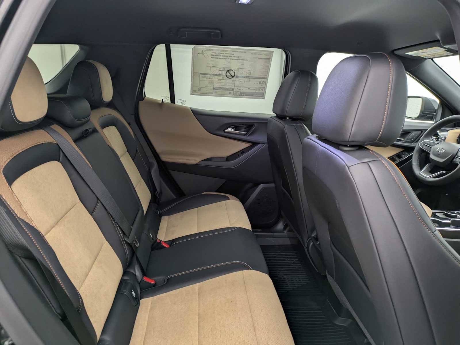 New 2026 Chevrolet Equinox ACTIV AWD/4WD image 21