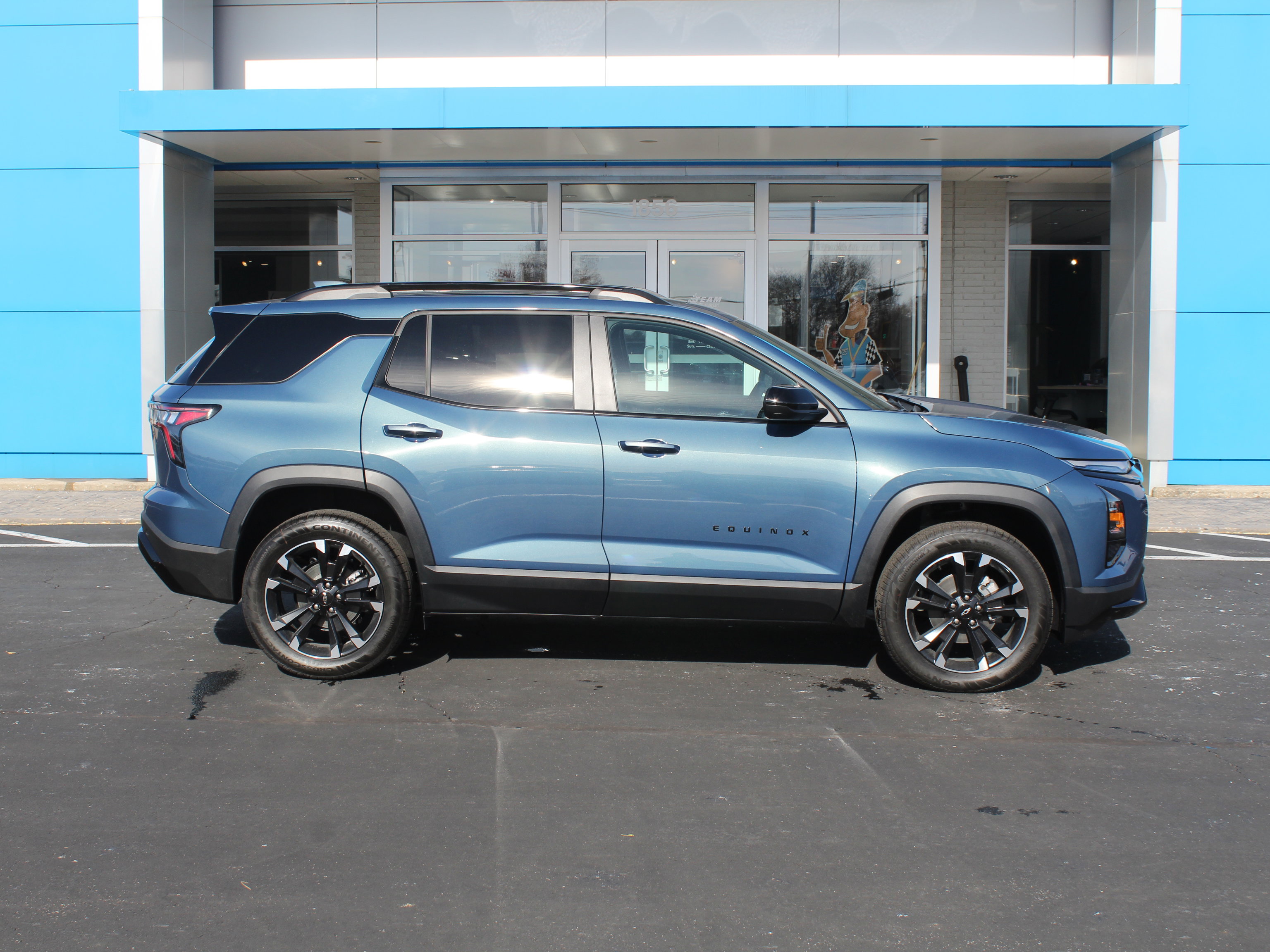 New 2026 Chevrolet Equinox RS image 3