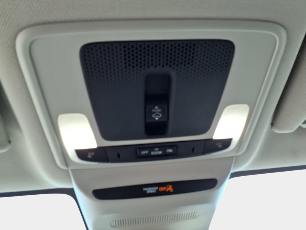 Used 2023 Honda HR-V EX-L image 28