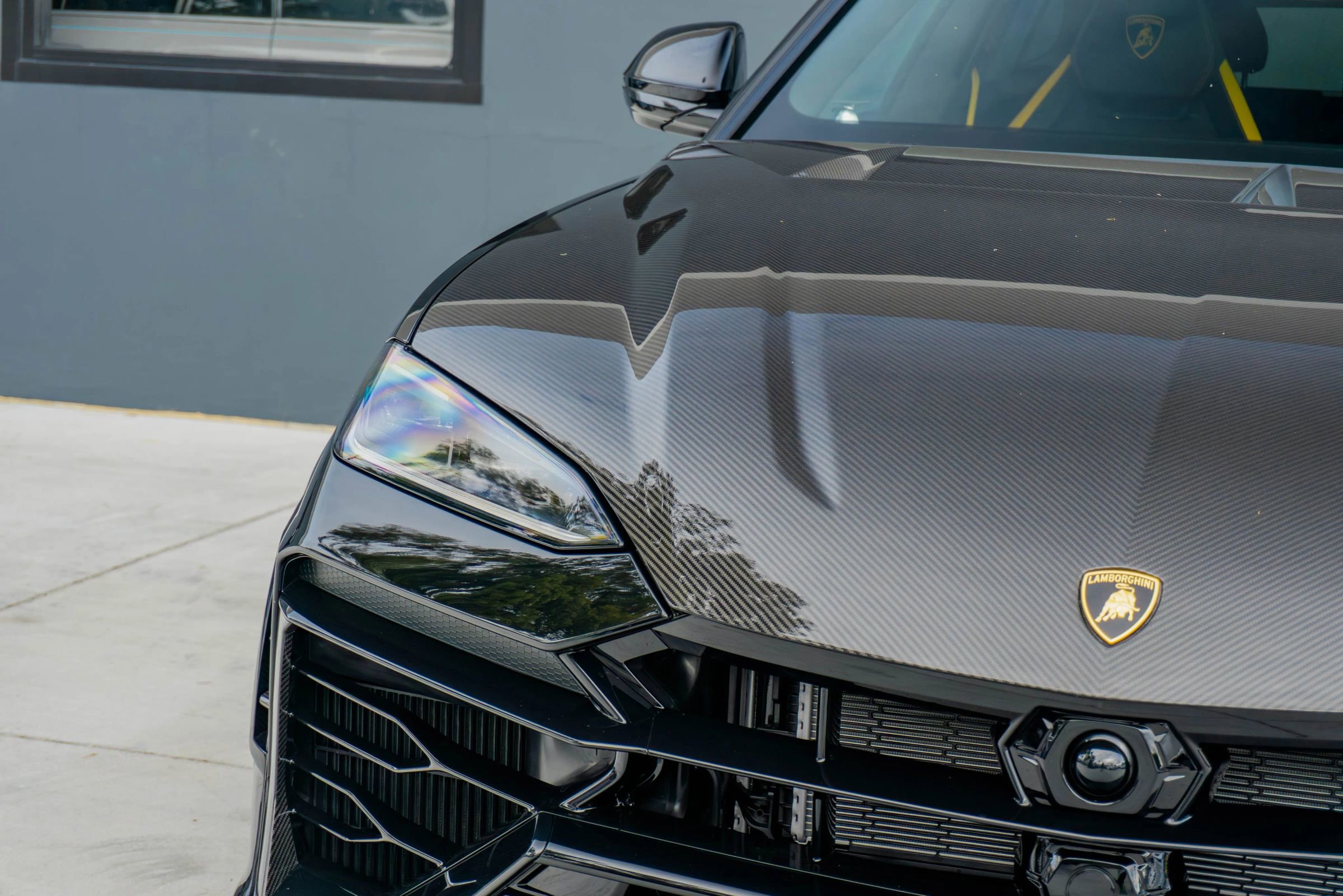 Used 2025 Lamborghini Urus SE image 30