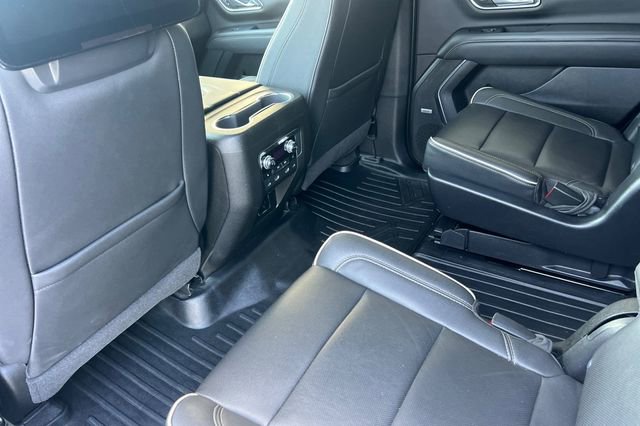 Used 2021 GMC Yukon SLT w/ Rear Media and Nav Package image 14