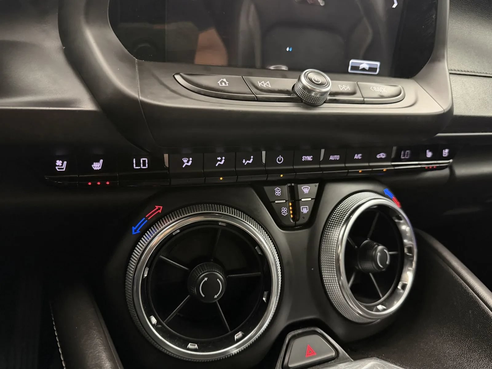 Used 2016 Chevrolet Camaro SS RWD image 34