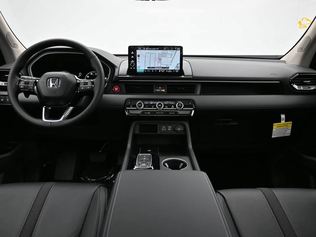 New 2025 Honda Pilot Touring image 30