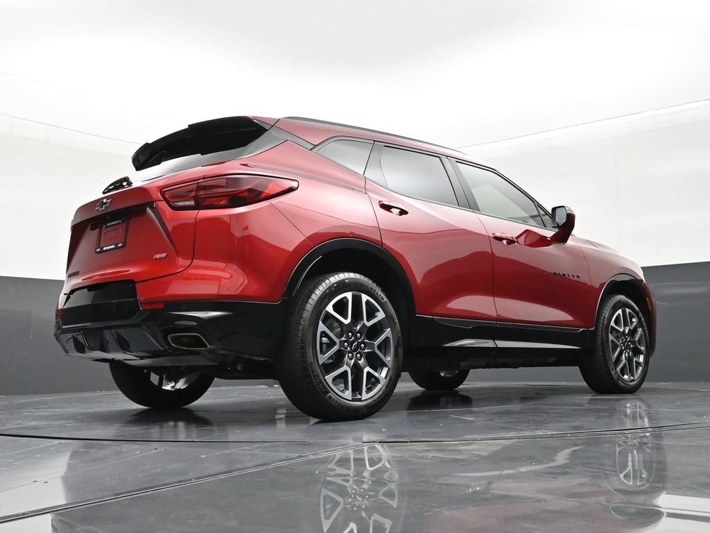 Used 2025 Chevrolet Blazer RS FWD image 24