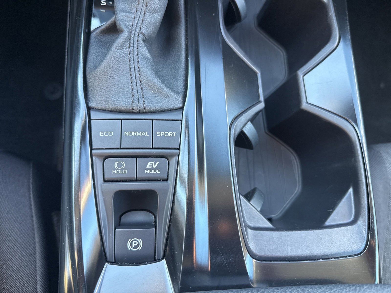 Used 2025 Toyota Camry LE image 18