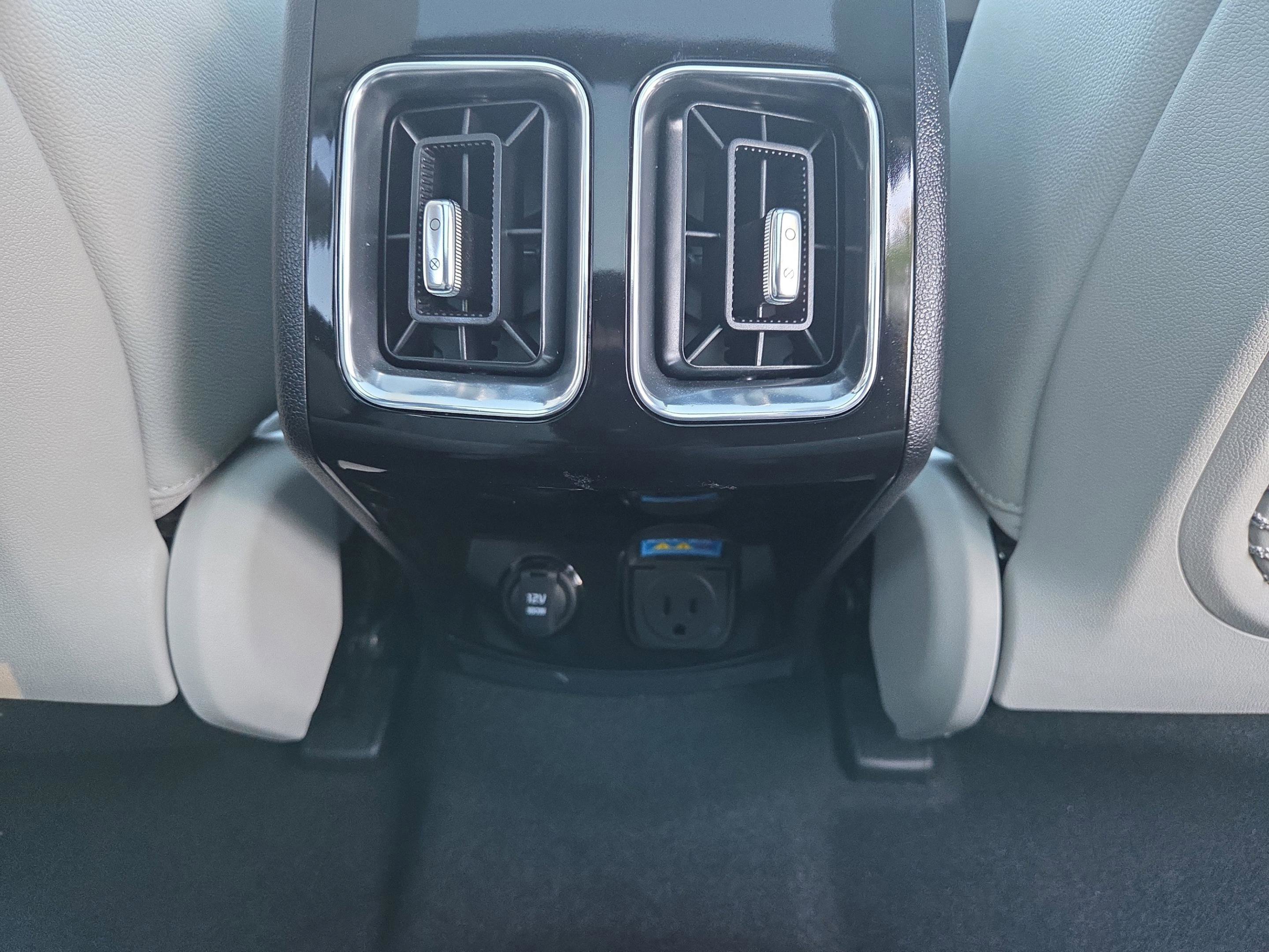 Used 2025 Kia Sorento SX Prestige AWD/4WD image 35