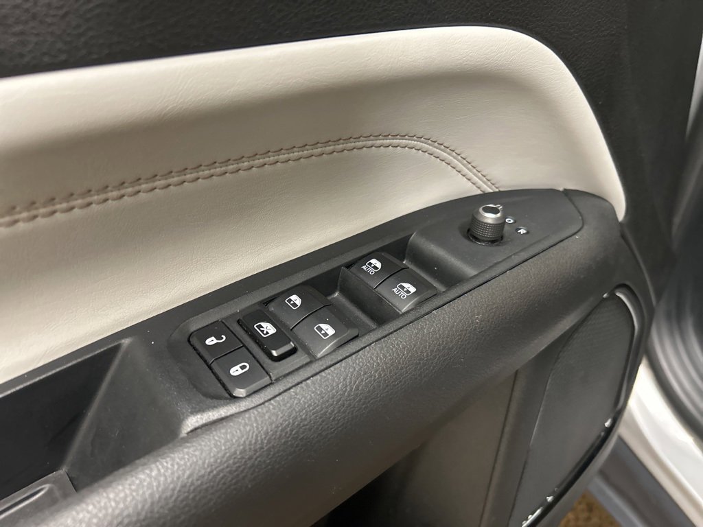 Used 2024 Jeep Compass Limited image 26