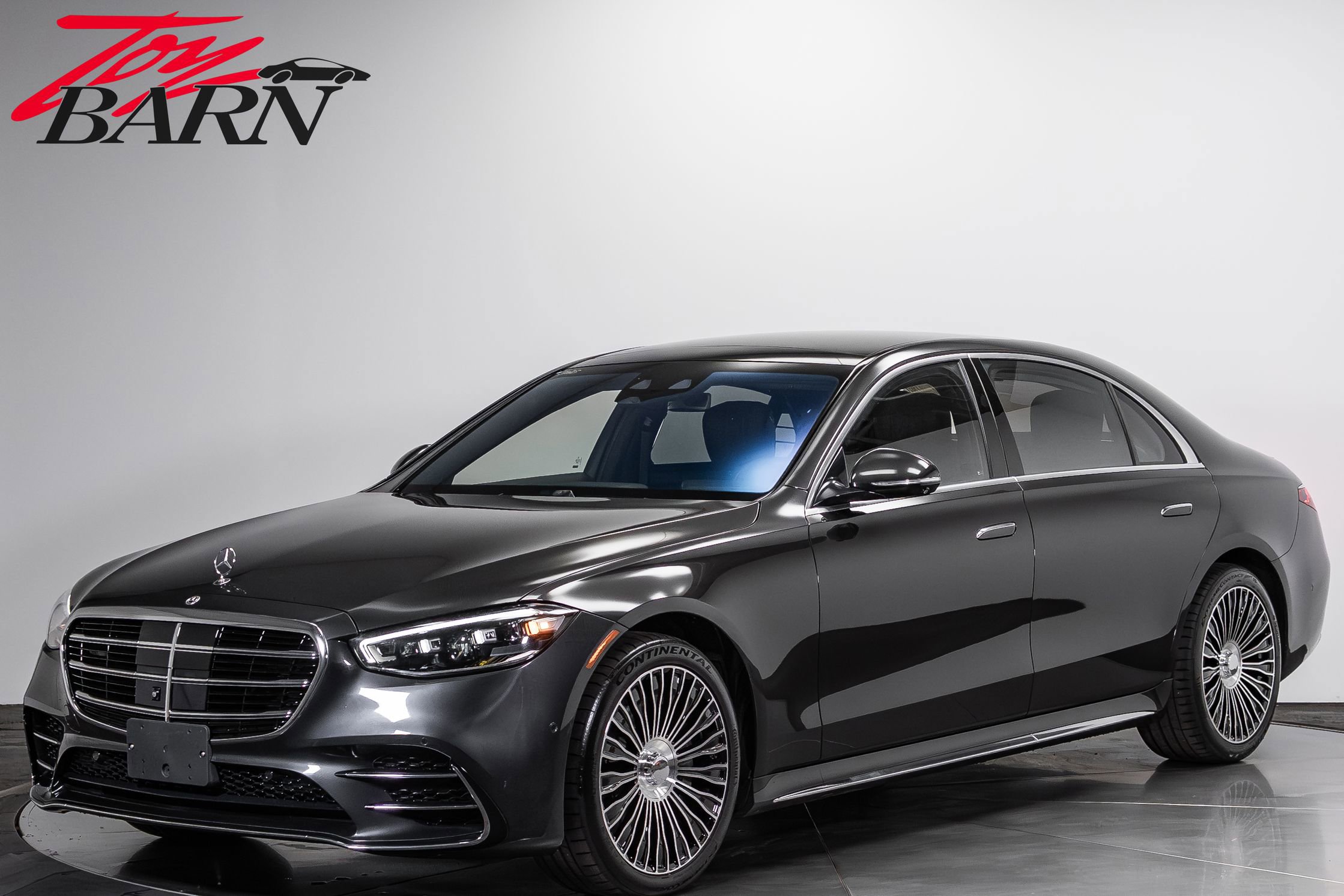 Used 2023 Mercedes-Benz S 500 4MATIC w/ AMG Line image 1