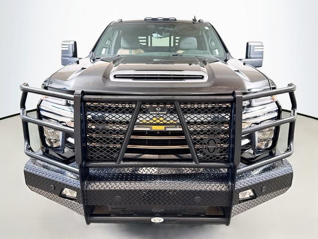 Used 2023 Chevrolet Silverado 3500 High Country w/ LPO, Hitch Package AWD/4WD image 2