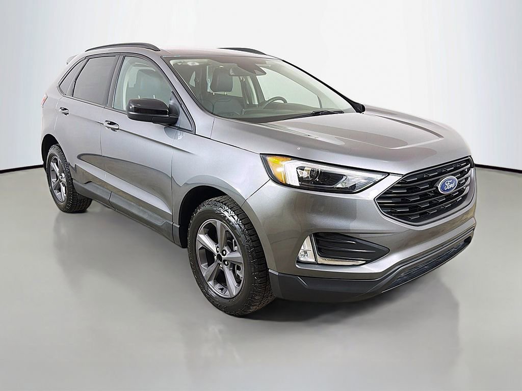 Used 2024 Ford Edge SEL w/ Sport Appearance Package AWD/4WD image 39