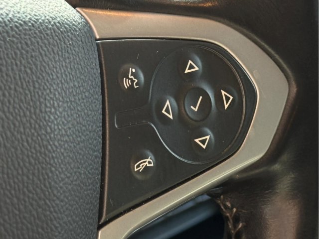 Used 2022 Chevrolet Colorado LT AWD/4WD image 13
