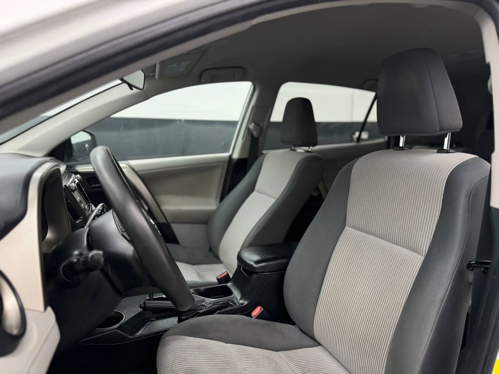 Used 2013 Toyota RAV4 LE AWD/4WD image 26