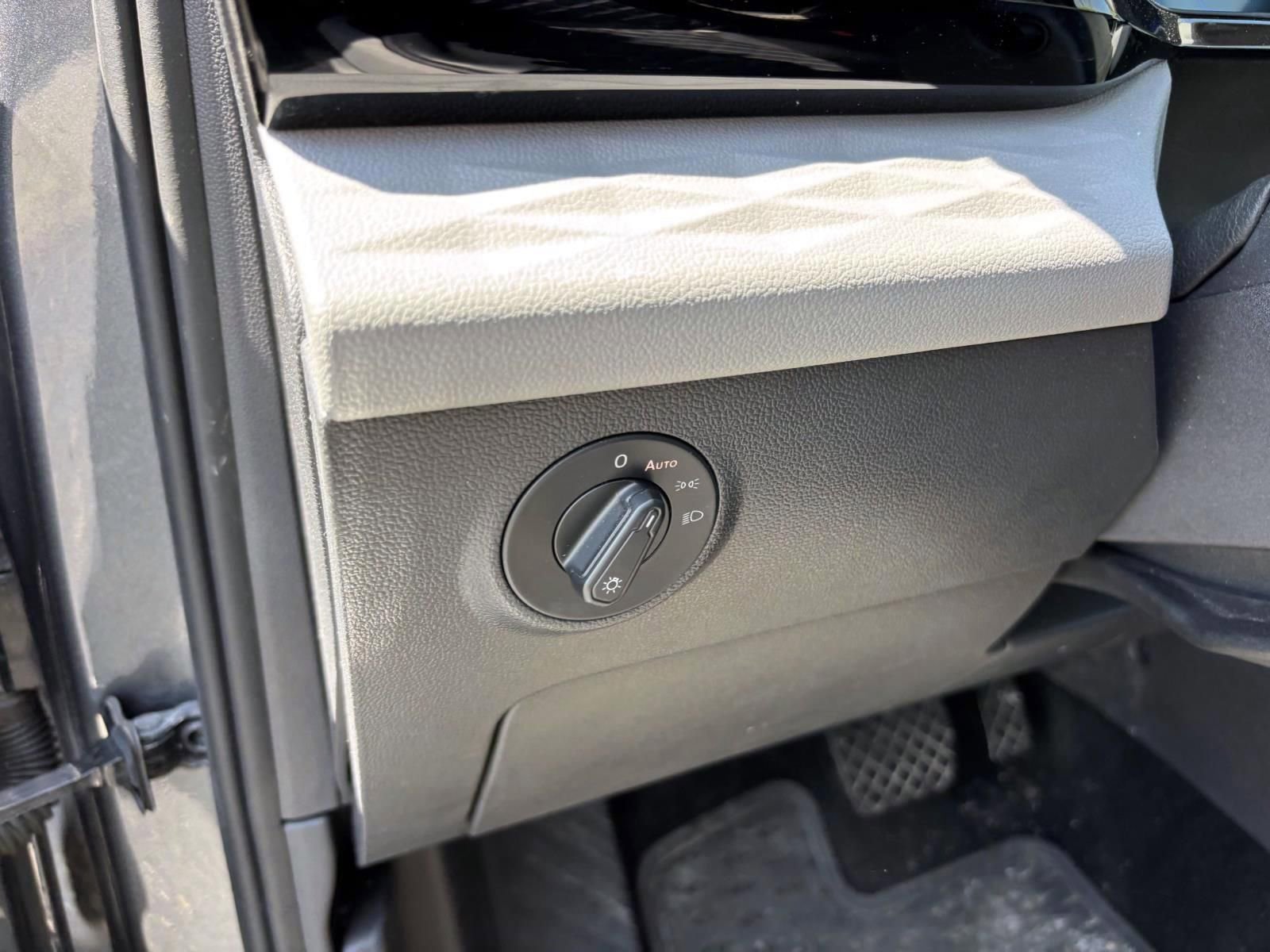 Certified 2023 Volkswagen Taos S FWD image 14