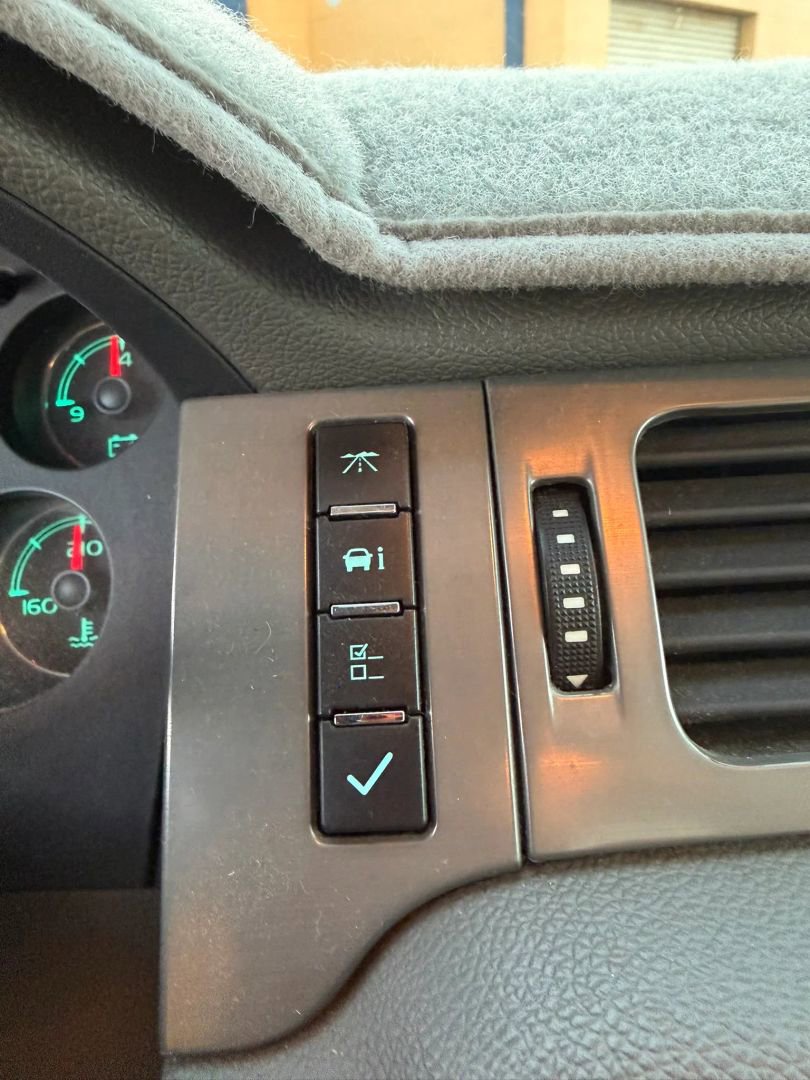 Used 2008 Chevrolet Avalanche LS RWD image 26