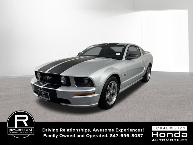 Used 2005 Ford Mustang GT RWD image 2