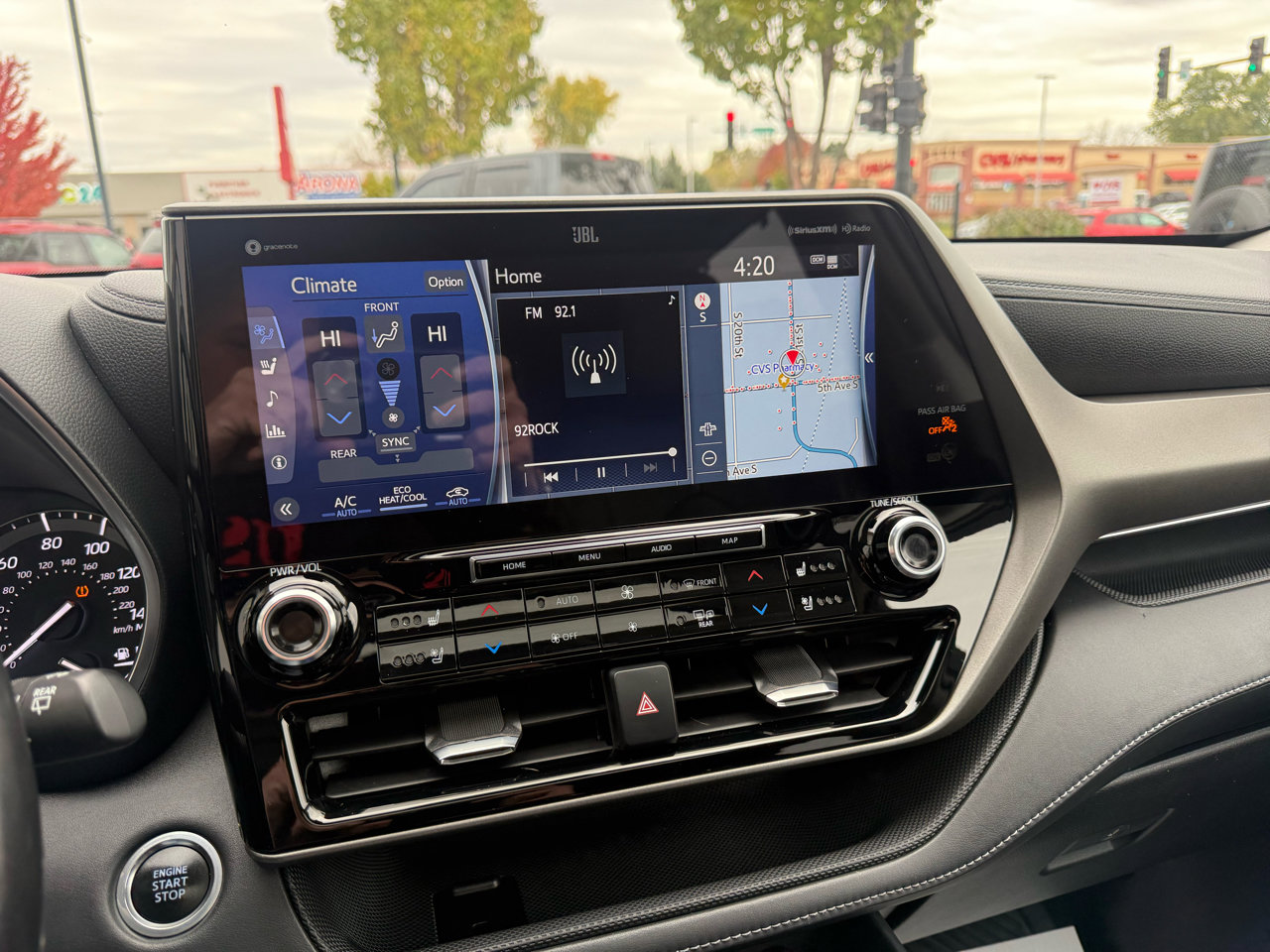 Used 2021 Toyota Highlander Limited image 26