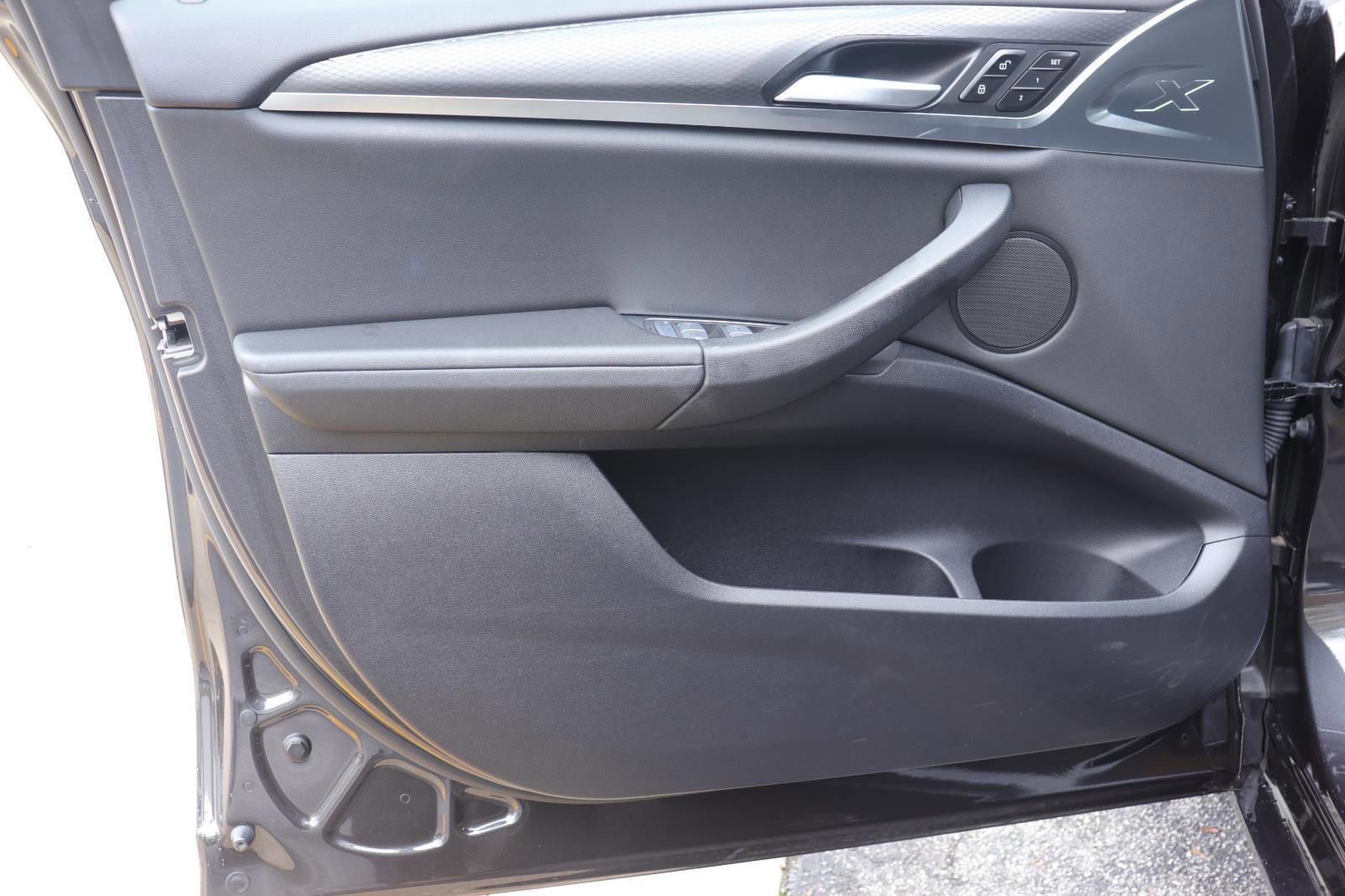 Used 2024 BMW X3 xDrive30i image 10