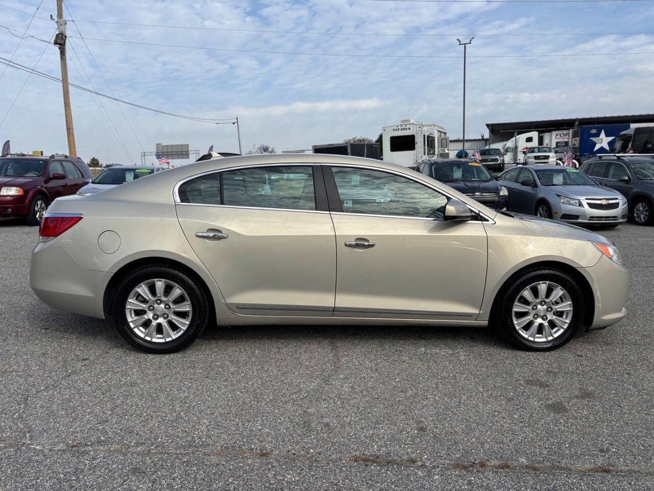 Used 2011 Buick LaCrosse CX image 5
