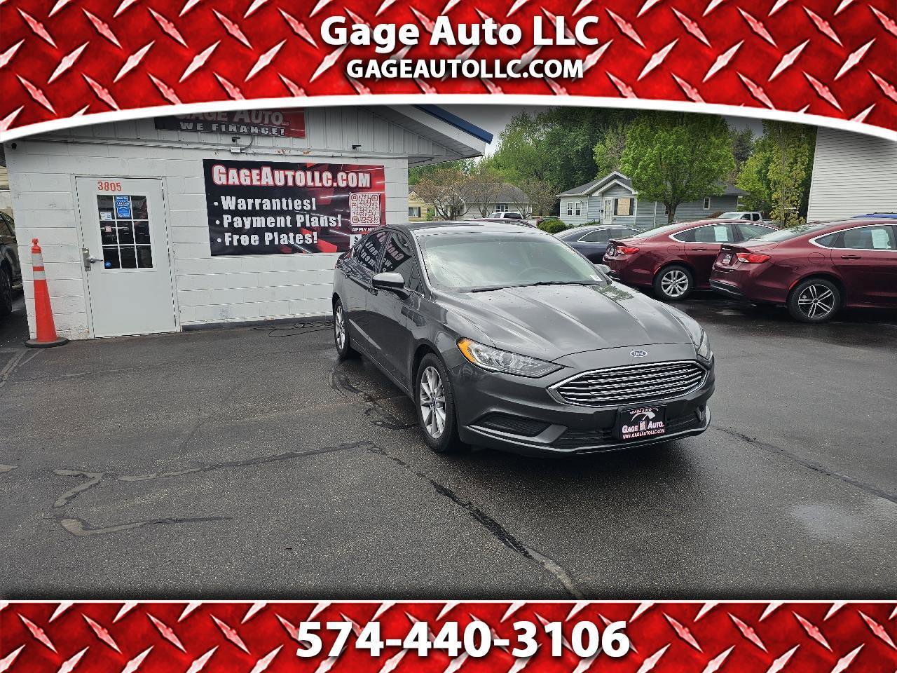 Used 2017 Ford Fusion SE FWD image 1