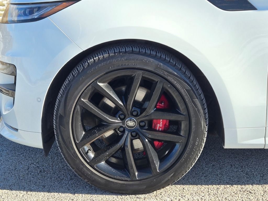 Used 2024 Land Rover Range Rover Sport Dynamic SE image 11