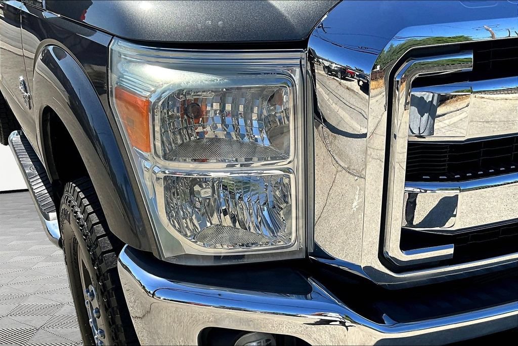 Used 2015 Ford F250 Lariat w/ Lariat Interior Package AWD/4WD image 27