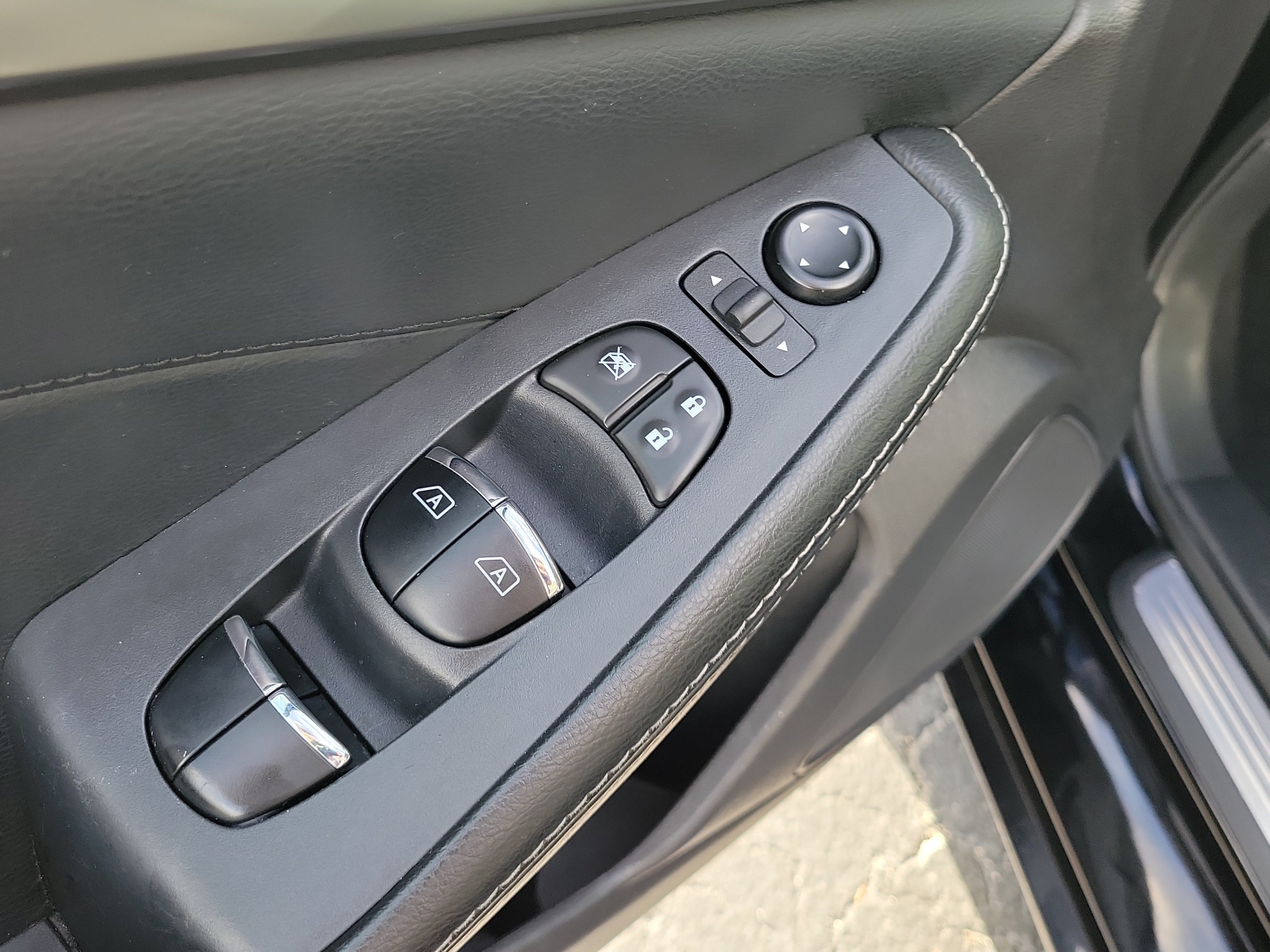 Certified 2023 Nissan Maxima SV w/ Floor Mat Group FWD image 18
