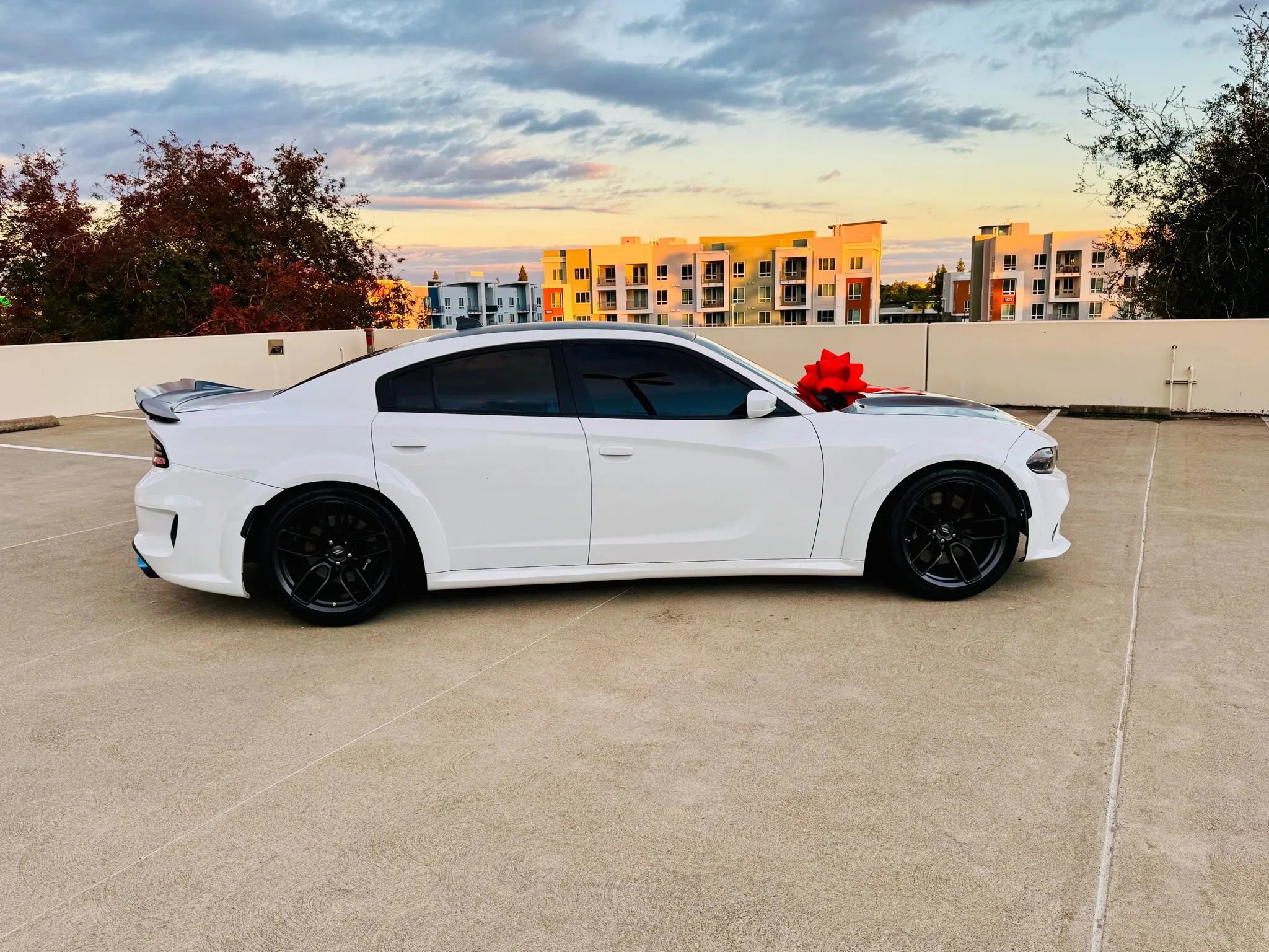 Used 2017 Dodge Charger R/T RWD image 12