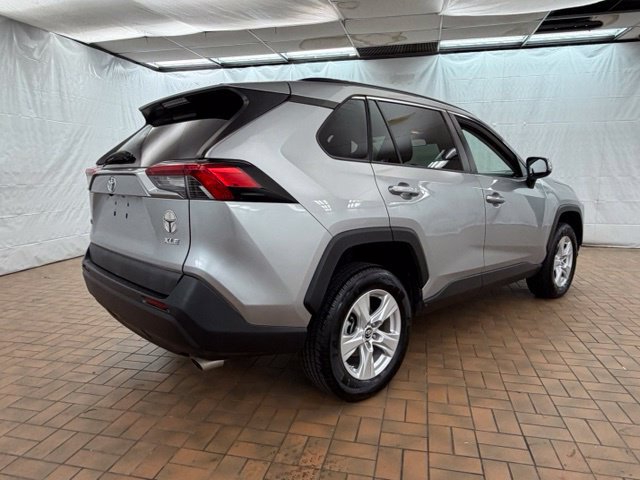 Used 2019 Toyota RAV4 XLE FWD image 8