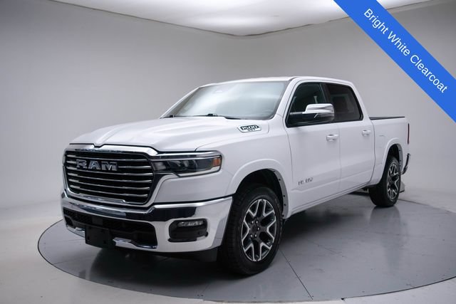 Used 2025 RAM 1500 Laramie AWD/4WD image 3