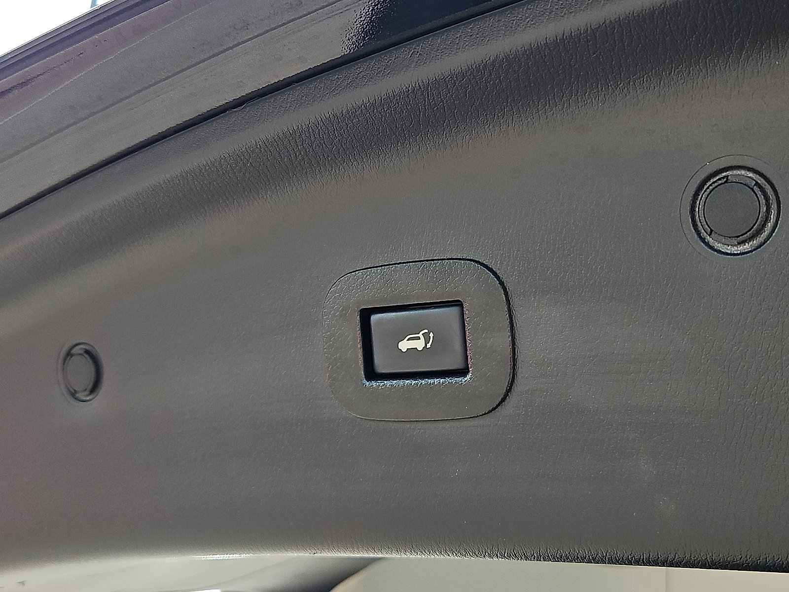 Used 2018 Nissan Armada Platinum w/ Captain Seat Package AWD/4WD image 32