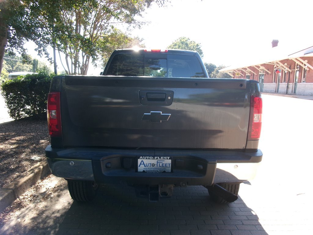 Used 2011 Chevrolet Silverado 2500 LTZ w/ LTZ Plus Package AWD/4WD image 7