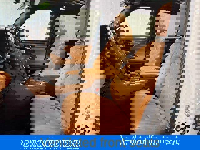 Used 2021 Toyota Highlander Platinum image 12