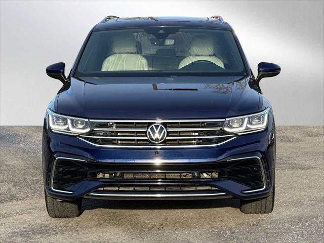 Used 2022 Volkswagen Tiguan SEL R-Line image 8