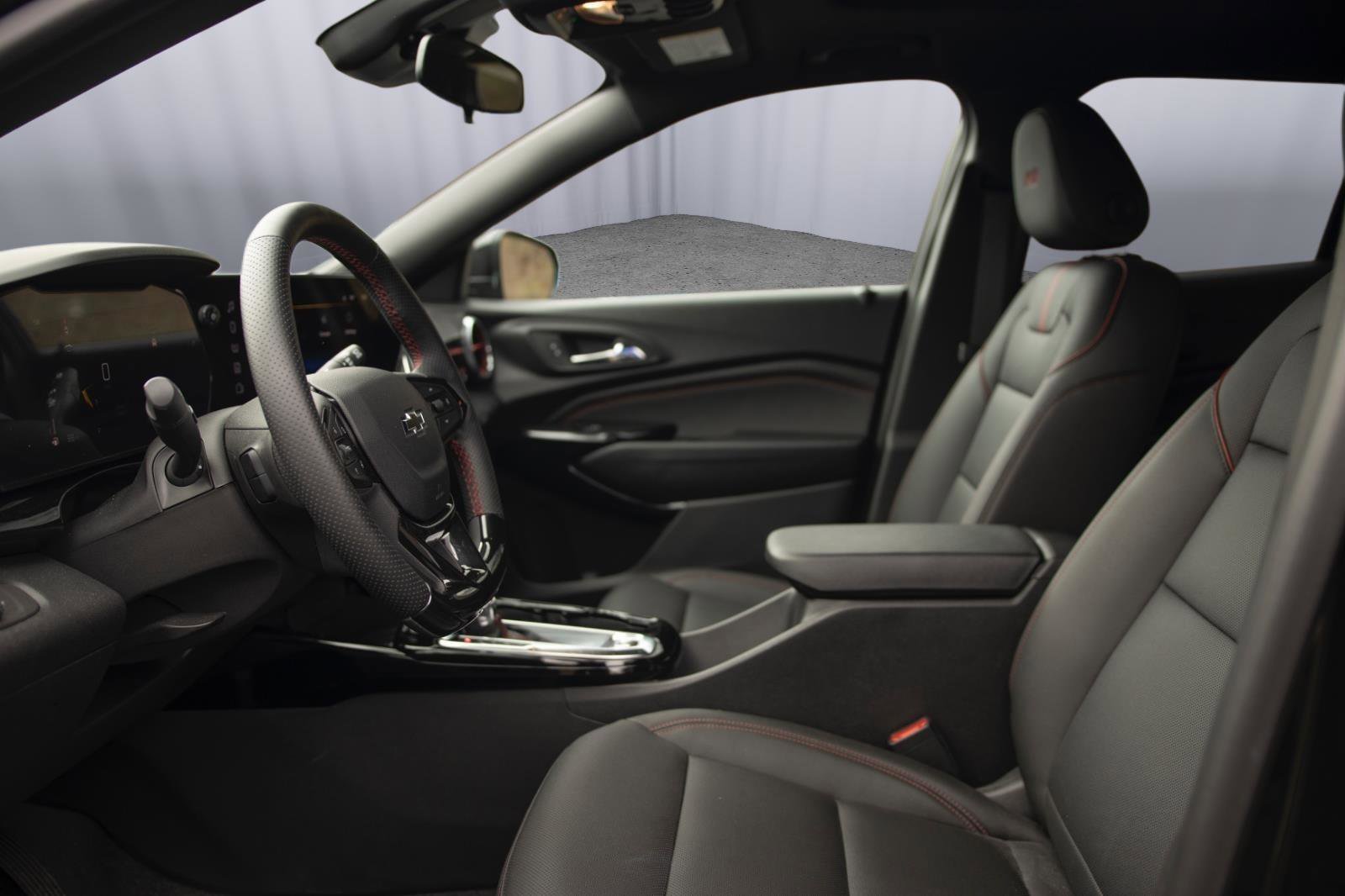 Used 2025 Chevrolet Trax RS w/ Sunroof Package image 2