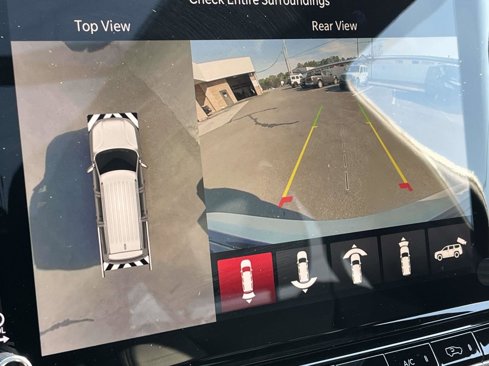 New 2026 Jeep Grand Wagoneer 4WD image 14