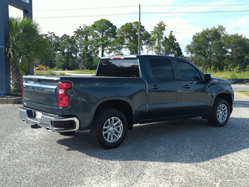 Used 2022 Chevrolet Silverado 1500 LT AWD/4WD image 7