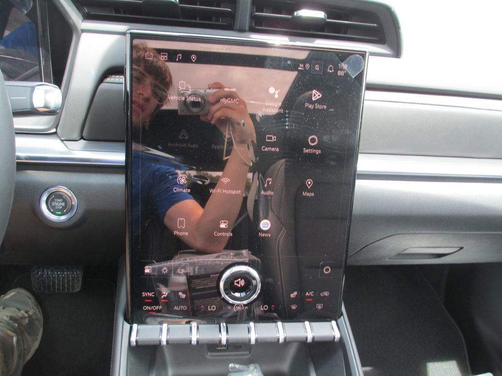 New 2026 GMC Terrain Elevation w/ Elevation Premium Package FWD image 17