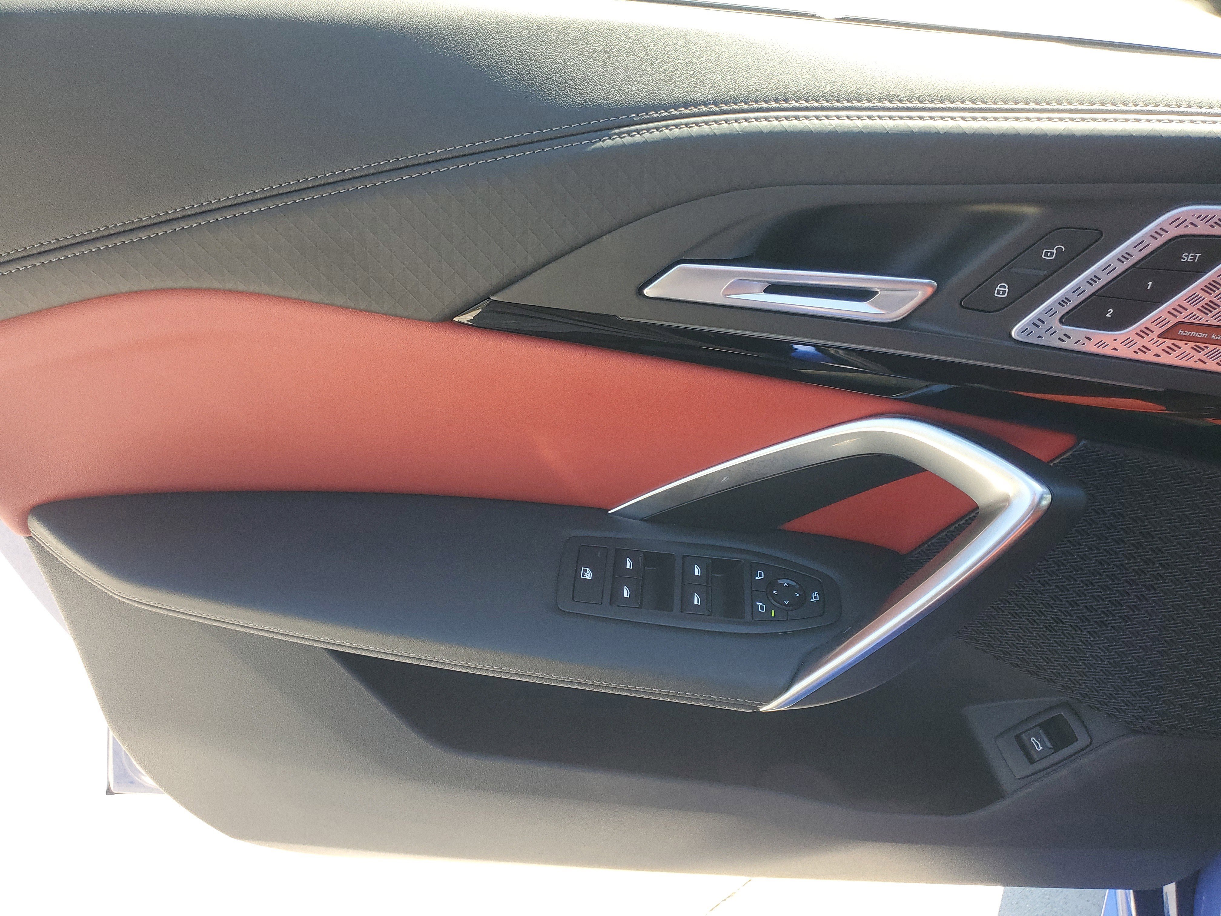 Used 2025 BMW X2 xDrive28i w/ Premium Package image 23