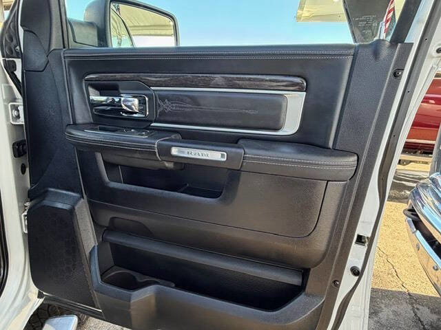 Used 2015 RAM 2500 Limited AWD/4WD image 41