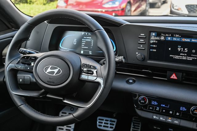 Certified 2026 Hyundai Elantra Sport FWD image 20
