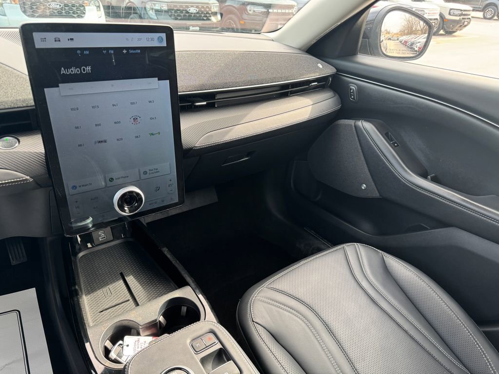 Used 2021 Ford Mustang Mach-E Premium image 24