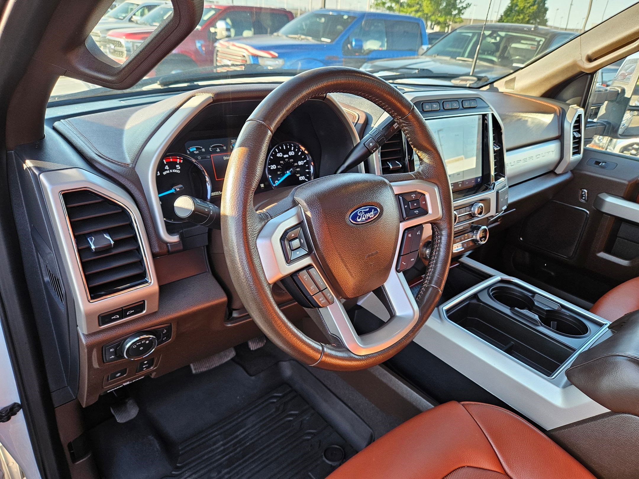 Used 2022 Ford F350 King Ranch w/ King Ranch Ultimate Package AWD/4WD image 17