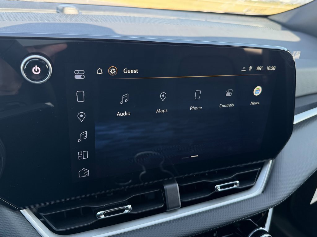 New 2026 Chevrolet Equinox LT w/ Convenience Package II image 20