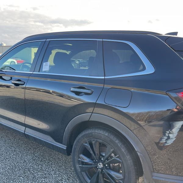 Used 2024 Honda CR-V Sport Touring image 5