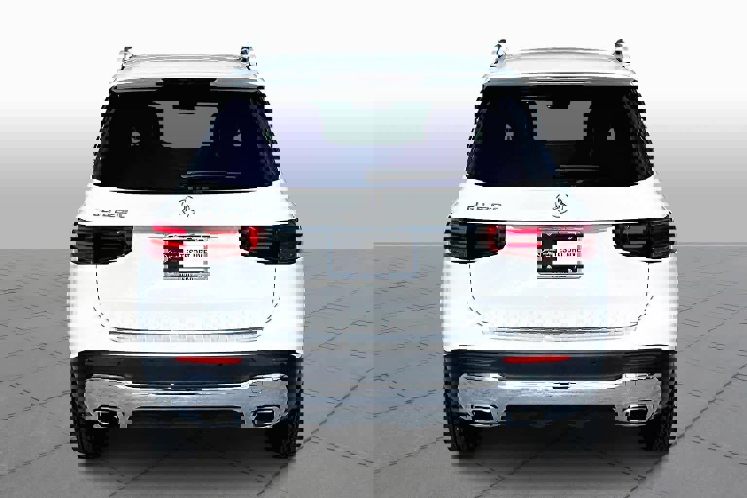 Used 2025 Mercedes-Benz GLB 250 image 5