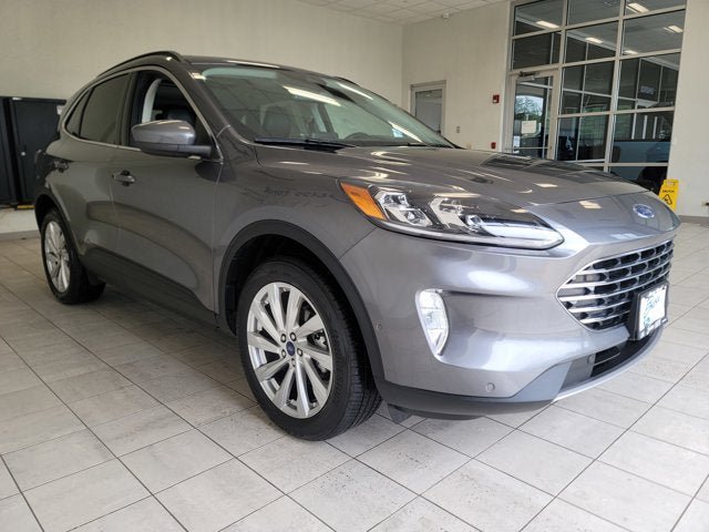 Used 2022 Ford Escape Titanium w/ Titanium Elite Package AWD/4WD image 3