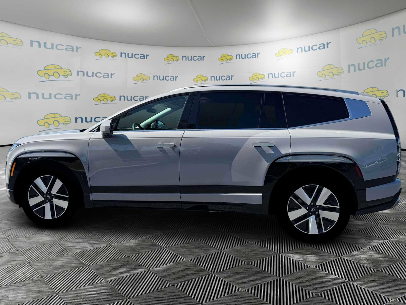 New 2026 Hyundai Ioniq 9 SEL image 4