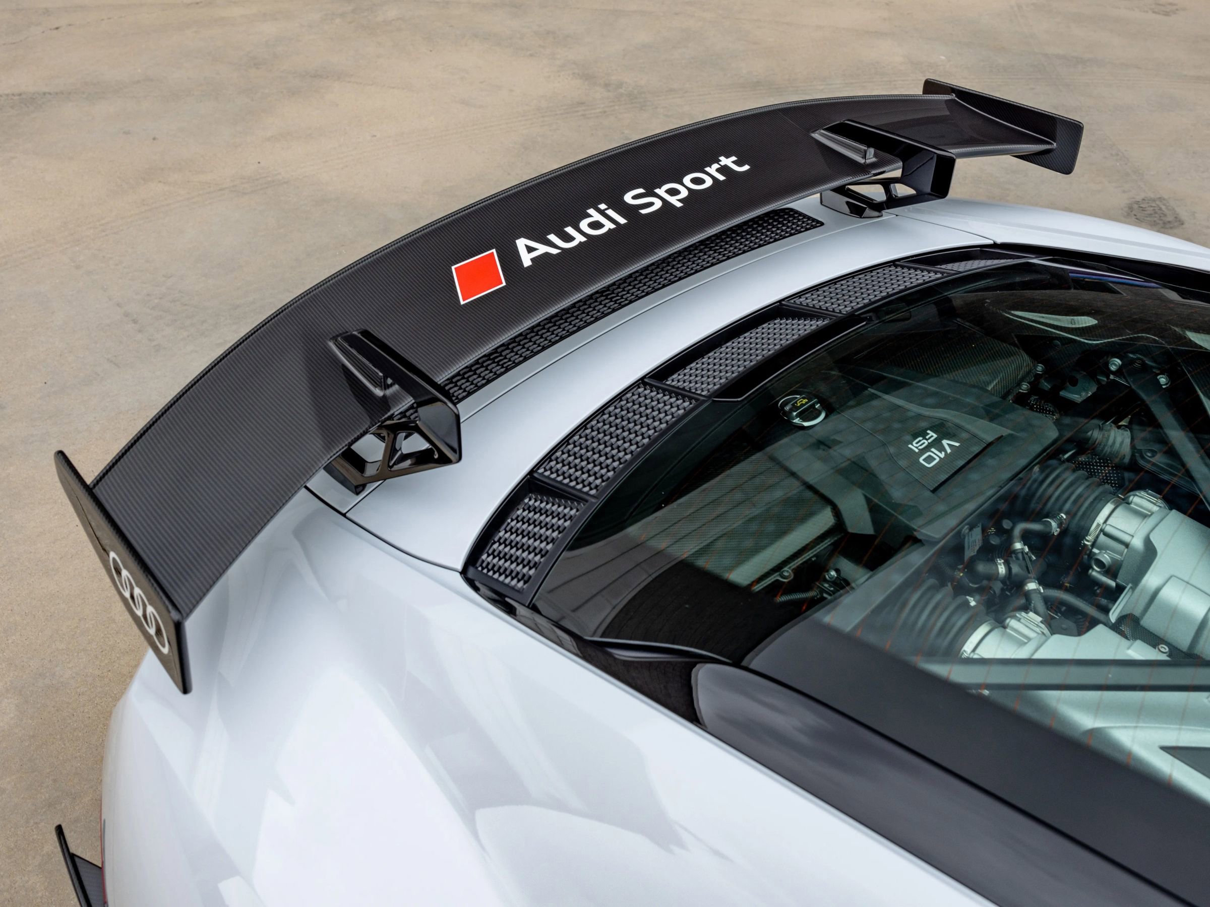 Used 2018 Audi R8 V10 plus image 35
